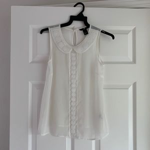H&M Embroidered Collar Sleeveless Blouse